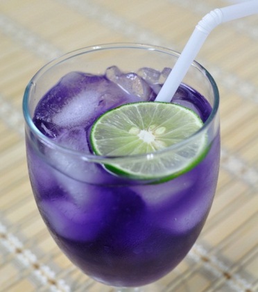 น้ำดอกอัญชัน