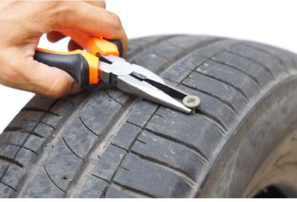 รถเหยียบตะปู เจอเหตุการณ์ฉุกเฉินแบบนี้ควรแก้ไขอย่างไร