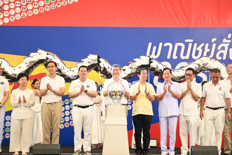 ภูมิธรรม สั่งลุย ผนึกพันธมิตร ลดราคาสินค้าเทศกาลกินเจ ดูแลค่าครองชีพคนไทยทั้งประเทศ