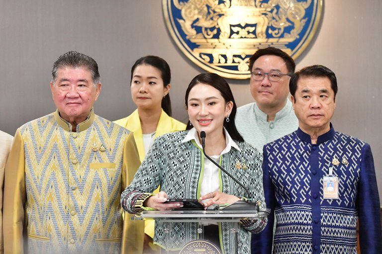 ไฟเขียวงบกลางช่วยชาวประมงกว่า 1.6 พันล้านบาท และอนุมัติงบ 200 ล้านบาท จัดหาชุดเครื่องผลิตสารฝนหลวงสูตร 3 แก้ปัญหาฝุ่นละอองขนาดเล็ก